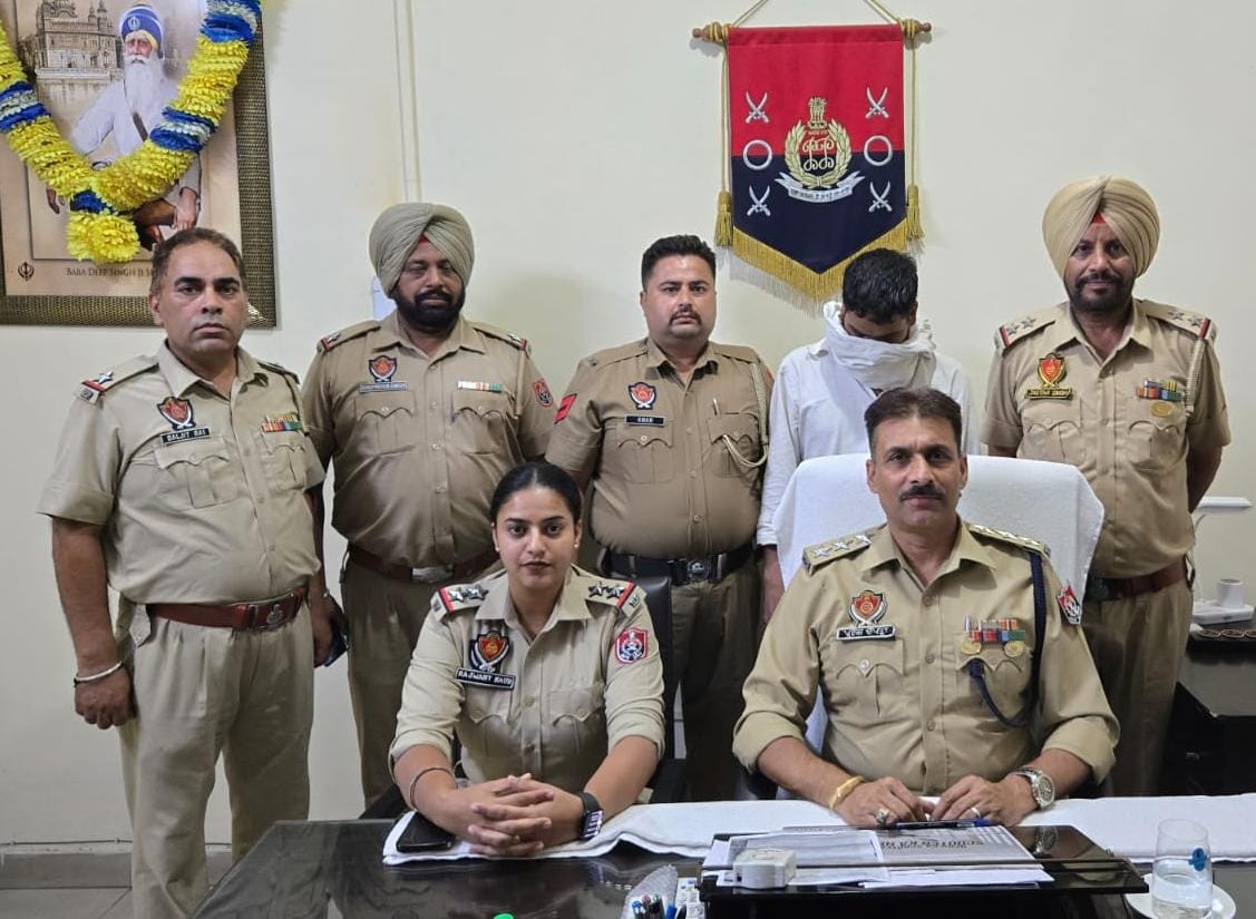 PunjabPolice:- ਅੰਮ੍ਰਿਤਸਰ ਪੁਲਿਸ ਵੱਲੋਂ ਨਸ਼ਾ ਤਸਕਰ ਕਾਬੂ, 170 ਗ੍ਰਾਮ ਹੈਰੋਇਨ, ਡਰੱਗ ਮਨੀ ਅਤੇ ਕਾਰ ਸਵਿੱਫਟ ਬ੍ਰਾਮਦ