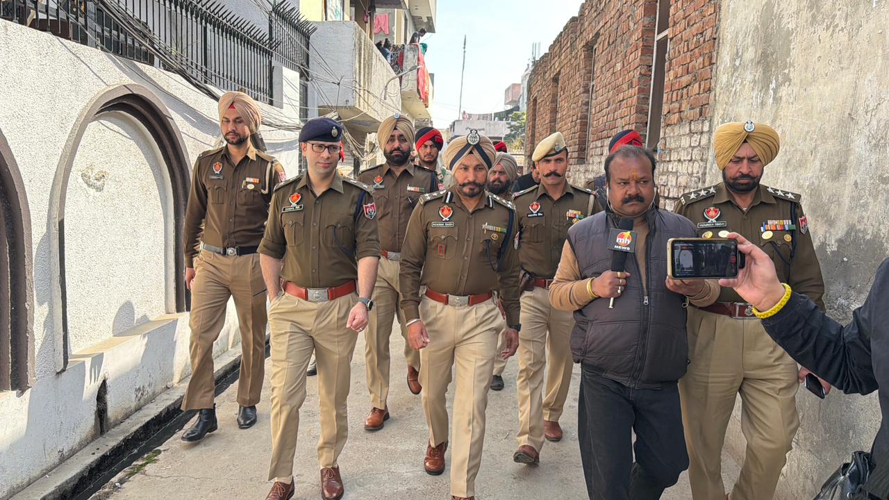 ਆਪਰੇਸ਼ਨ ਪਰਹਾਰ–2 ਤਹਿਤ ਅੰਮ੍ਰਿਤਸਰ ਦਿਹਾਤੀ ਪੁਲਿਸ ਦੀ ਵੱਡੀ ਕਾਰਵਾਈ: ਗੈਂਗਸਟਰਾਂ ਅਤੇ ਲੋੜੀਂਦੇ ਅਪਰਾਧੀਆਂ ‘ਤੇ ਨਕੇਲ