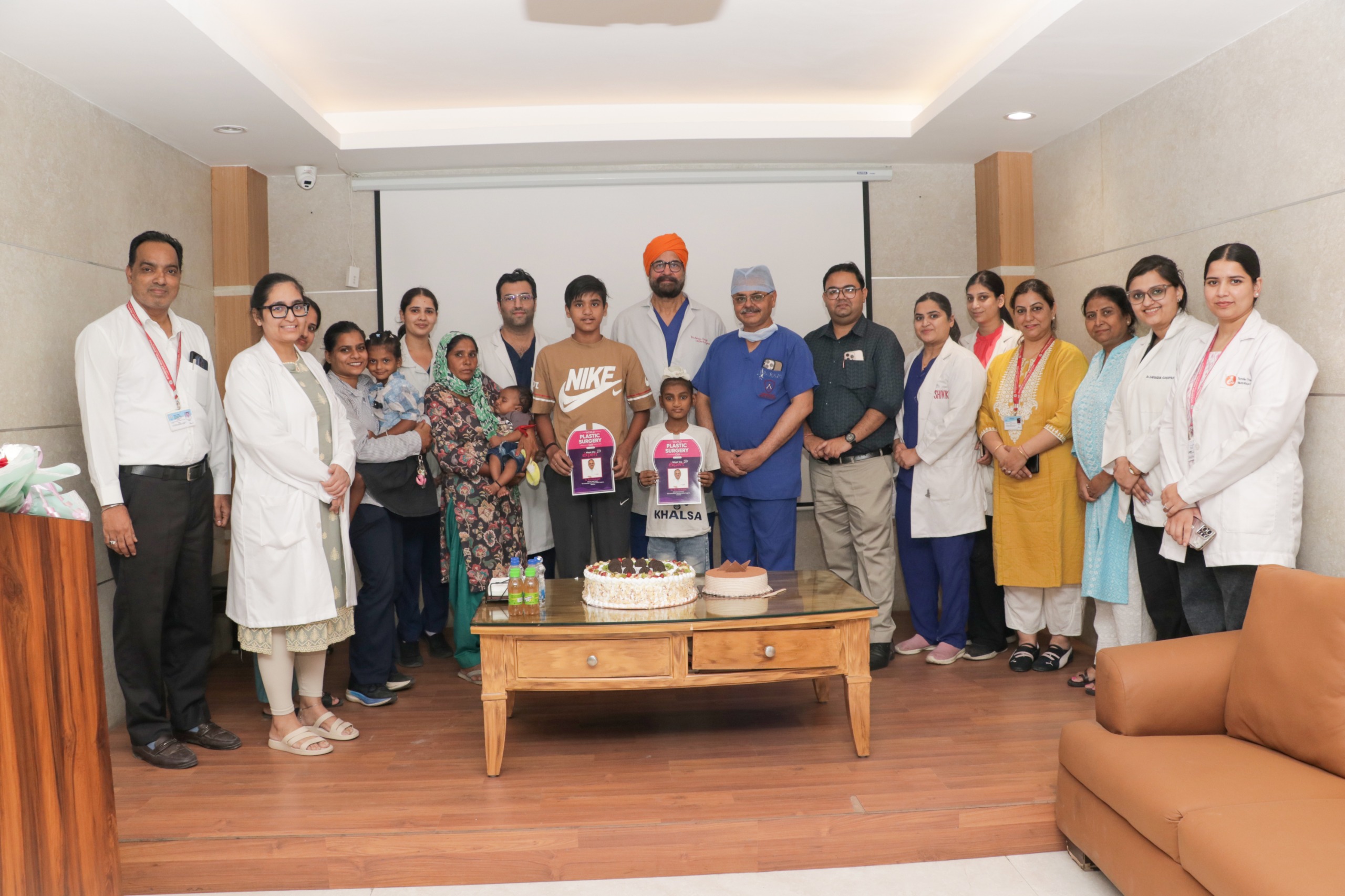 ਅਮਨਦੀਪ ਹਸਪਤਾਲ ਨੇ ਉਜਾਲਾ ਸਿਗਨਸ ਨਾਲ ਸਾਂਝੇਦਾਰੀ ਵਿੱਚ, ਮੁਫ਼ਤ ਸਲਾਹ-ਮਸ਼ਵਰੇ ਅਤੇ ਵਿਸ਼ੇਸ਼ ਜਾਗਰੂਕਤਾ ਪਹਿਲਕਦਮੀ ਨਾਲ ਵਿਸ਼ਵ ਪਲਾਸਟਿਕ ਸਰਜਰੀ ਦਿਵਸ ਮਨਾਇਆ