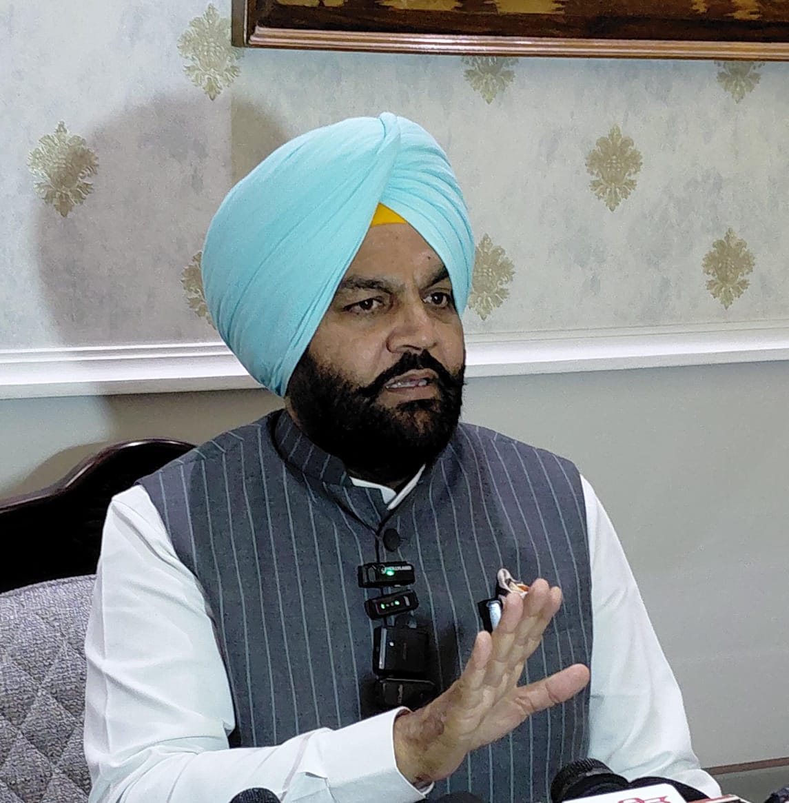 ਮੋਦੀ ਦੇ ਪੰਜਾਬ ਦੌਰੇ ਤੋਂ ਪਹਿਲਾਂ ਔਜਲਾ ਨੇ ਚੁੱਕੇ ਸਰਹੱਦੀ ਖੇਤਰ ਦੇ ਵੱਡੇ ਮੁੱਦੇ, ਪ੍ਰਧਾਨ ਮੰਤਰੀ ਨੂੰ ਭੇਜਿਆ ਵਿਸਥਾਰਪੂਰਵਕ ਮੰਗ ਪੱਤਰ