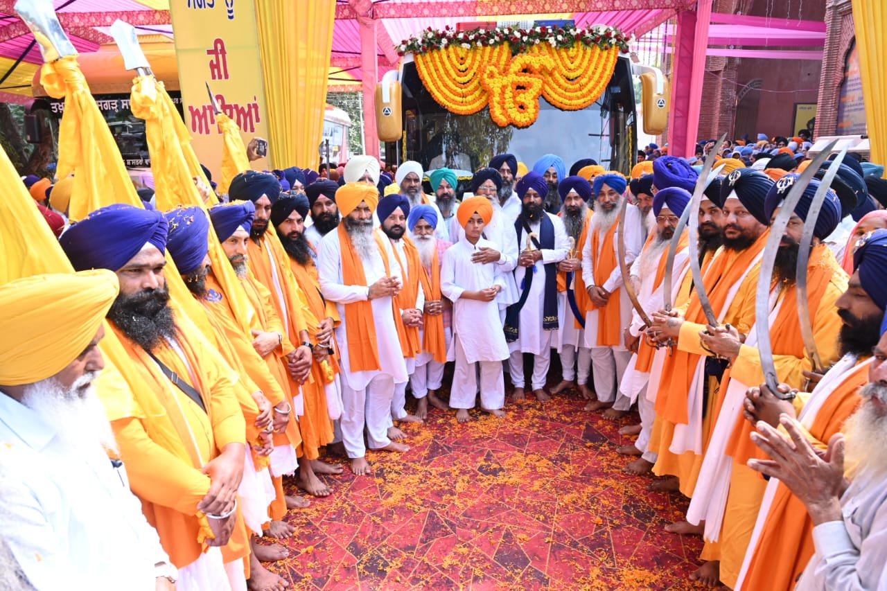ਗੁਰਦੁਆਰਾ ਸ੍ਰੀ ਦੇਗਸਰ ਕਟਾਣਾ ਸਾਹਿਬ ਤੋਂ ਸ੍ਰੀ ਚਮਕੌਰ ਸਾਹਿਬ ਲਈ ਰਵਾਨਾ ਹੋਇਆ ਮੀਰੀ-ਪੀਰੀ ਖ਼ਾਲਸਾ ਮਾਰਚ