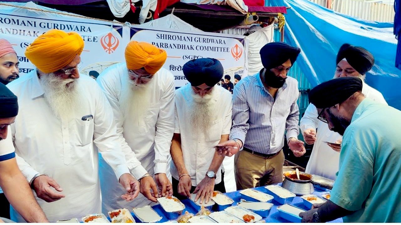 ਨੇਪਾਲ ਦੇ ਹੜ੍ਹ ਪ੍ਰਭਾਵਿਤ ਇਲਾਕਿਆਂ ਵਿੱਚ ਸ਼੍ਰੋਮਣੀ ਕਮੇਟੀ ਵੱਲੋਂ ਲੰਗਰ ਸੇਵਾ ਅਤੇ ਰਾਹਤ ਕਾਰਜ ਸ਼ੁਰੂ, ਪਹਿਲਾ ਲੰਗਰ ਦਾ ਟਰੱਕ ਰਵਾਨਾ