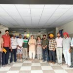 ਬਟਾਲਾ ਰੋਡ ਦੀ ਕ੍ਰਿਪਾਲ ਕਾਲੋਨੀ ਵਿੱਚ ਸੀਵਰੇਜ ਜਾਮ ਅਤੇ ਗੰਦਗੀ ਦੀ ਸਮੱਸਿਆ ਦਾ ਜਾਇਜ਼ਾ ਲੈਂਦੀ ਸੀਨੀਅਰ ਡਿਪਟੀ ਮੇਅਰ ਪ੍ਰਿਯੰਕਾ ਸ਼ਰਮਾ