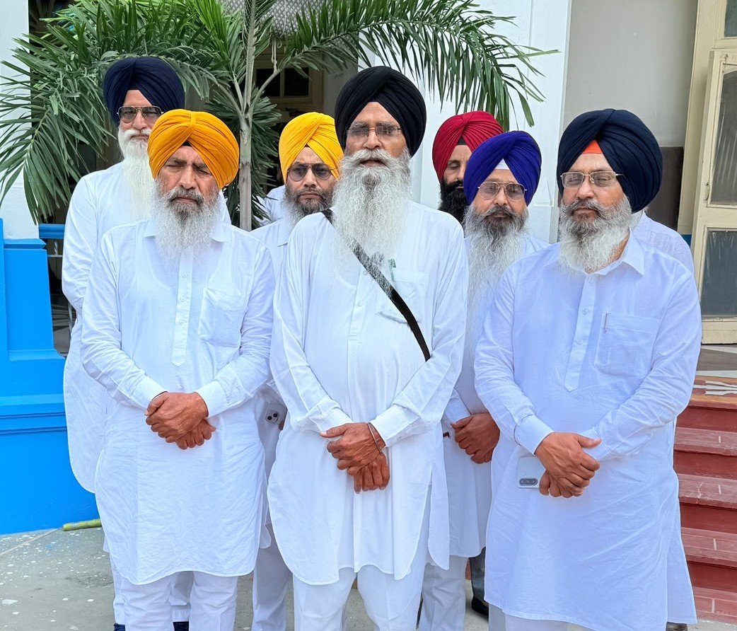 ਪਰਵਿੰਦਰ ਸਿੰਘ ਝੋਟਾ ਦੇ ਕਤਲ ਦੇ ਵਿਰੋਧ ਵਿੱਚ 15 ਅਕਤੂਬਰ ਦੇ ਪੰਜਾਬ ਬੰਦ ਦਾ ਸਮਰਥਨ ਕਰਦੇ SGPC ਪ੍ਰਧਾਨ ਐਡਵੋਕੇਟ ਹਰਜਿੰਦਰ ਸਿੰਘ ਧਾਮੀ।