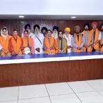 UPSC 2025 ਪ੍ਰੀਖਿਆ ਵਿੱਚ ਸਫ਼ਲ ਹੋਏ 11 ਸਿੱਖ ਵਿਦਿਆਰਥੀਆਂ ਨੂੰ ਸ਼੍ਰੋਮਣੀ ਗੁਰਦੁਆਰਾ ਪ੍ਰਬੰਧਕ ਕਮੇਟੀ ਦੇ ਪ੍ਰਧਾਨ ਐਡਵੋਕੇਟ ਹਰਜਿੰਦਰ ਸਿੰਘ ਧਾਮੀ ਵੱਲੋਂ ਇੱਕ-ਇੱਕ ਲੱਖ ਰੁਪਏ ਦੀ ਰਾਸ਼ੀ ਨਾਲ ਸਨਮਾਨਿਤ ਕੀਤਾ ਗਿਆ।